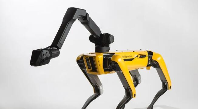 波士顿动力等机器人公司承诺：不会制造战争机器人